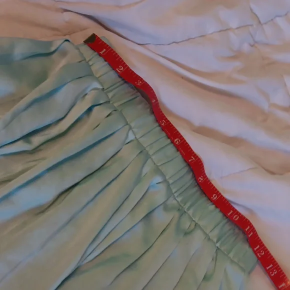 La Hearts Green Asymmetrical Pleated Skater Mini - Picture 7 of 8